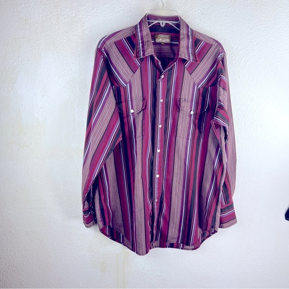 OUTLAW WESTERN WEAR Striped snap down shirt size L (16-16-½). Extra long…